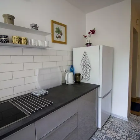 Apartment - Apartament 200m From The Beach *